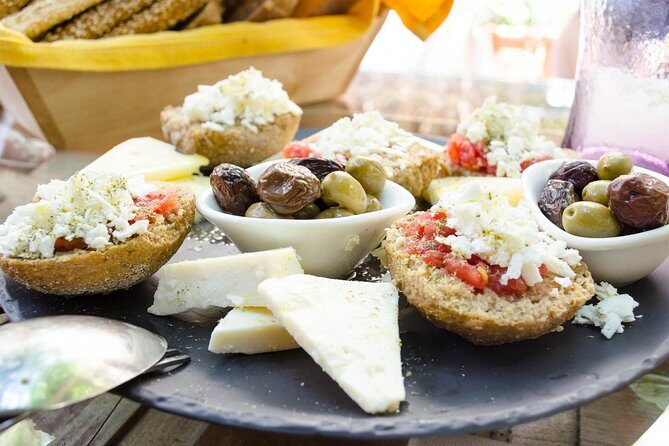 12 Tastings of Heraklion city - walking culture tour - Cheese, olives, and olive oil: the flavor core of Crete (and why tasting matters)