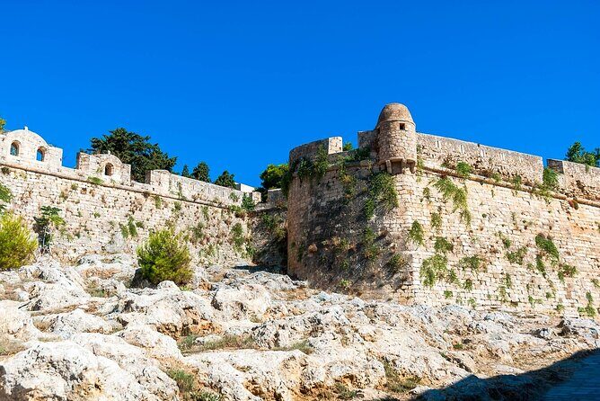 An audio tour of Rethymno: From Ancient Greece to modern times - The Neratze Mosque stop: get your bearings with cultural context