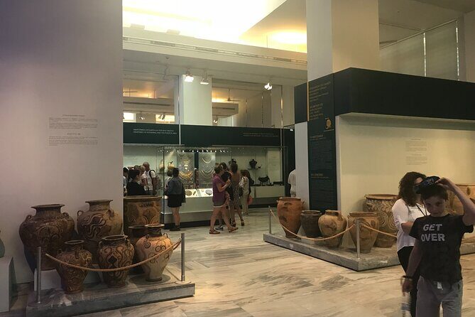 Archaeological Museum of Heraklion Tour - Support and Service: When Things Go Sideways