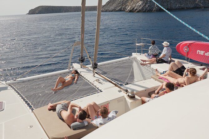 Catamaran Cruise to Dia Island with Meal and Water Activities - Weather and crew mood: planning for the only real uncertainty