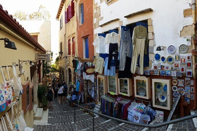 Chania old Town Half Day Private Tour (price per group of 6) - Venizelos Graves: the park stop with the best “pause button” views