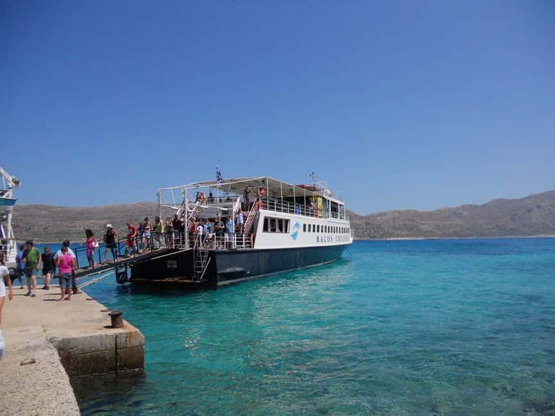 Chania & Reth: Balos with Guide and Transfer - Cruising the coast: from Kissamos toward Balos Bay’s landmarks