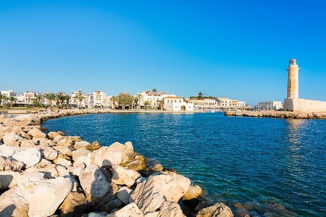 CHANIA RETHYMNON KOURNAS, full day professional guided coach tour - Lake Kournas: the planned scenic pause (and lunch on your own)