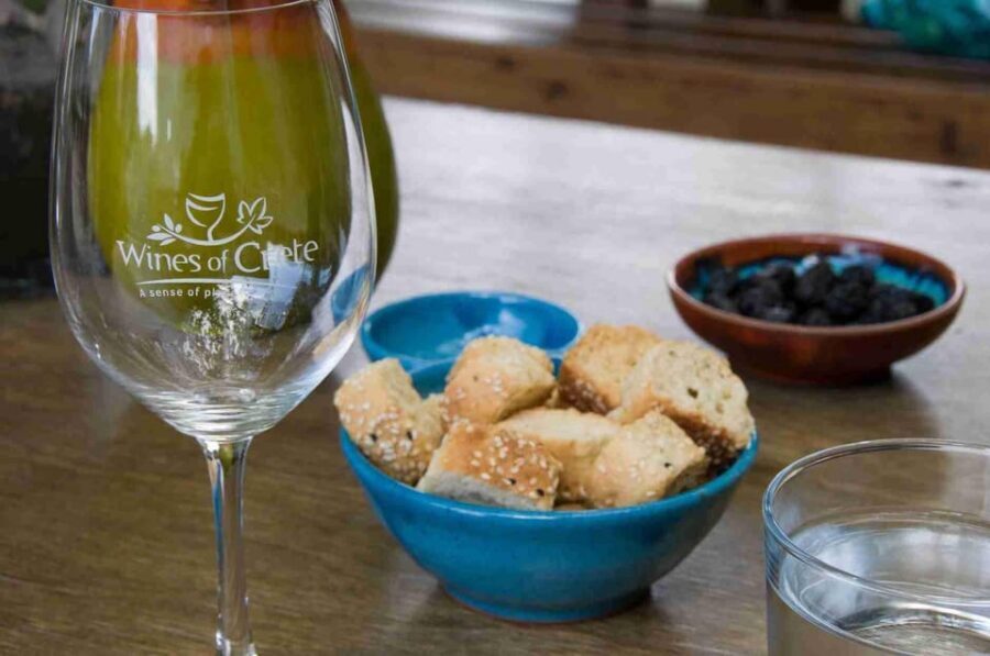 Chania Walking Food And Wine Night Tour - Key things to know before you go