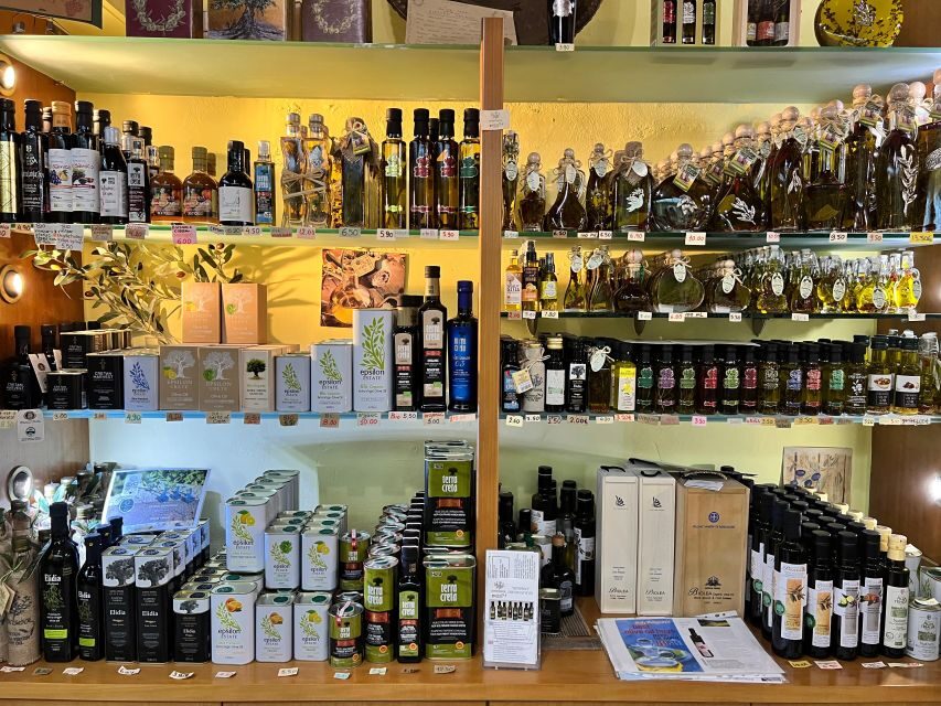 CHANIA WALKING FOOD TOURS – 3 HOUR WALKING TOUR - Lunch at a traditional Cretan eatery: when the tour earns its keep