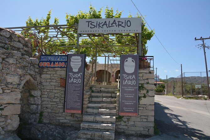Cretan Stories – A Journey Through History and Tradition - Tsikalario Cretan Ceramics and Mrs Helen’s Live Demo