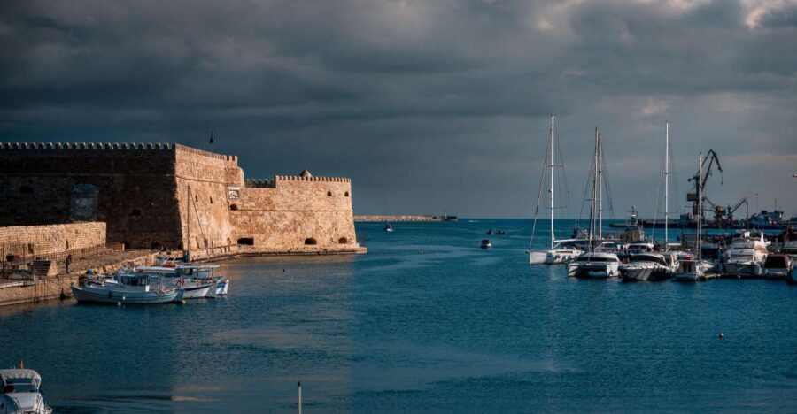Crete: Day Tour to Heraklion City, Market & CRETAquarium - Liberty Square to Koules Fortress: Venetian Walls, Lions’ Square, and Harbor Views