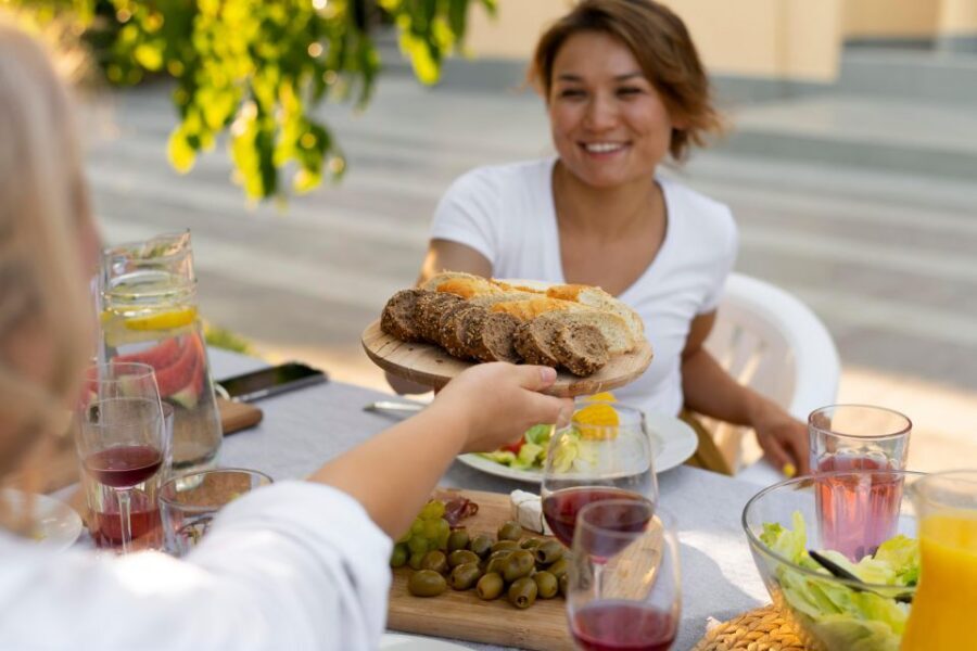 Crete: Heraklion Food and City tour - Venetian Loggia, Churches, and Koules Fortress Views