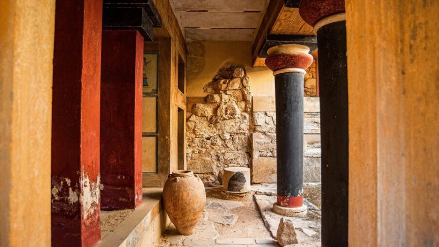 Crete: Knossos Palace, Archaeological Museum & Heraklion - A Full Day of Minoans and Venetian Streets in Crete