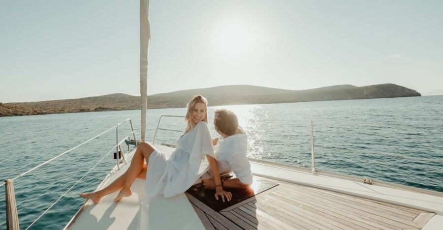 Dia Island: Semi-Private Full Day Sailing Trip with meal - The Dia Island sailing run: 1 hour of coastline views and boat vibes