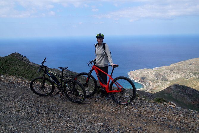 E-bike (Electric Bike) rental West Crete - What you’ll actually ride: rugged coastline, village roads, big views