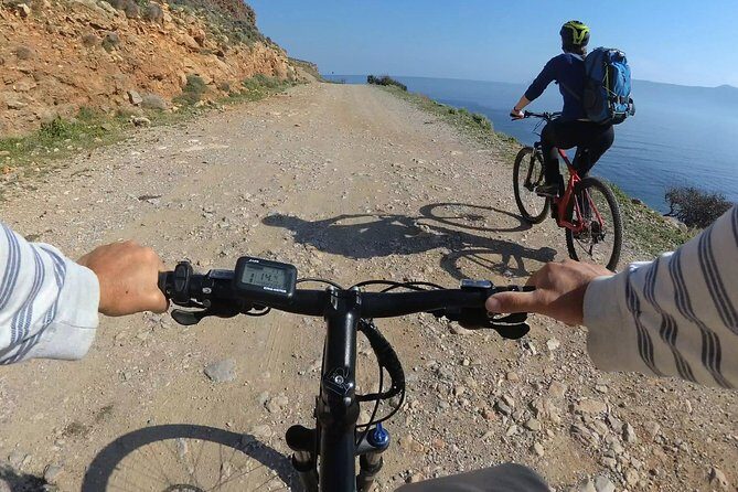 E-bike (Electric Bike) rental West Crete - Snacks, water, and timing: plan around what isn’t included