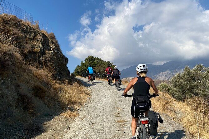 E-Bike Tour with Wine Tasting in Dafnes, Heraklion - Why this Dafnes e-bike and wine tasting tour feels like real Crete