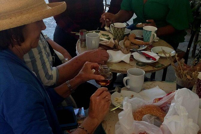 Food Odyssey, A Historical Culinary Tour of Chania - Final taverna in Splanzia: an ancient cooking lesson plus lunch