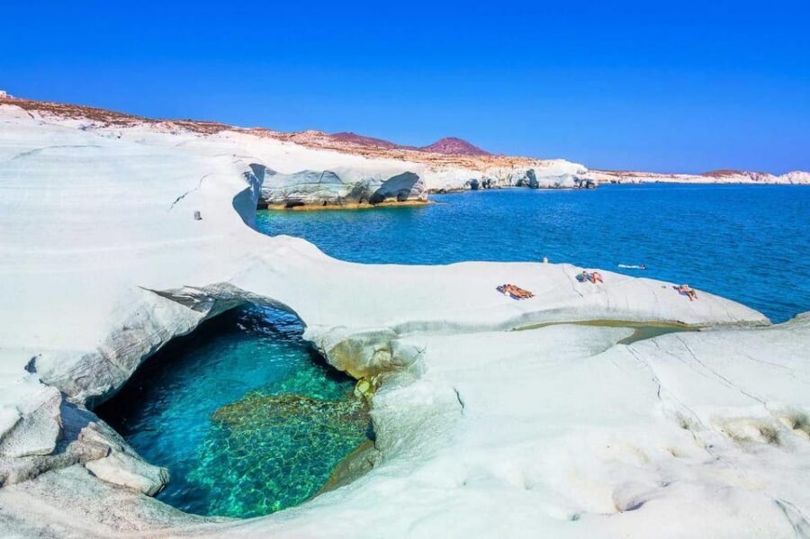 From Rethymno :Full-Day Trip Milos Island (Plaka,Sarakiniko) - Plaka in the Cycladic Style: Guided Orientation and Viewpoints