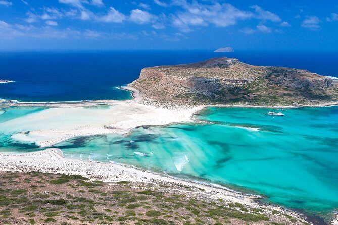 Gramvousa Island & Balos Bay Full-Day Tour from Rethymno English & German guide - Gramvousa Beach and the Venetian fortress hike: two choices, one tight schedule