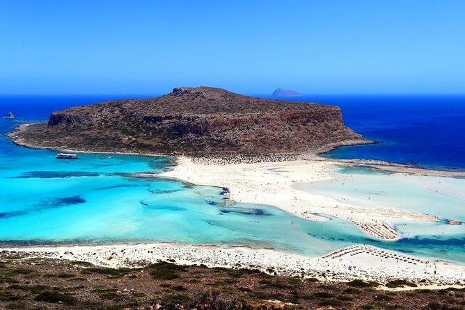 Gramvousa Island & Balos Bay Full-Day Tour from Rethymno English & German guide - The Kissamos old port stop: a quick palate cleanser