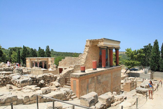Half Day Private Tour to Knossos Palace (Skip the line) & Panoramic City Tour - Price and value: is $421.44 per person fair?