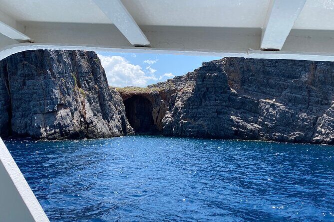 Have Fun Cruising Agios Nikolaos - Elounda Bay - Who this Agios Nikolaos boat cruise suits best