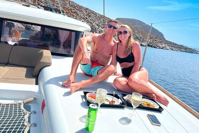 Heraklion: Catamaran Cruise to Dia with Sunset, Meal & Bar - Unlimited Drinks and the Open Bar Reality