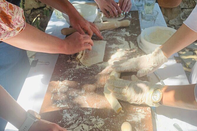 Heraklion: Cretan private cooking lesson with lunch in Arolithos - What’s included (and why it’s better than a basic cooking class)