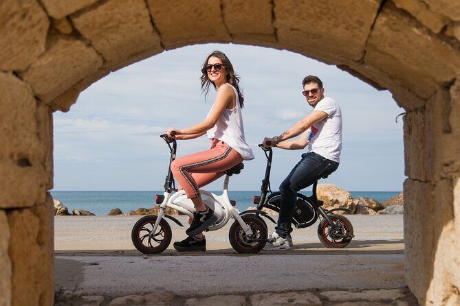 Heraklion: Ebike City tour - Food tasting & Wine tasting - Georgiadis Park and Eleftherias Square: a quest-style stop and shopping time