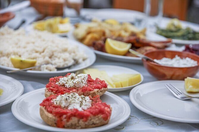 Heraklion: Ebike City tour - Food tasting & Wine tasting - Koules Fortress (Castello del Molo): the climb that earns the skyline