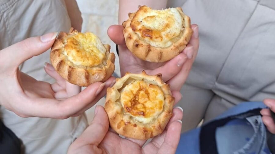 Heraklion: Family Zorba Treasure Hunt with Food Stop - Start at Rocca a Mare Fortress: Getting Your Bearings in Heraklion