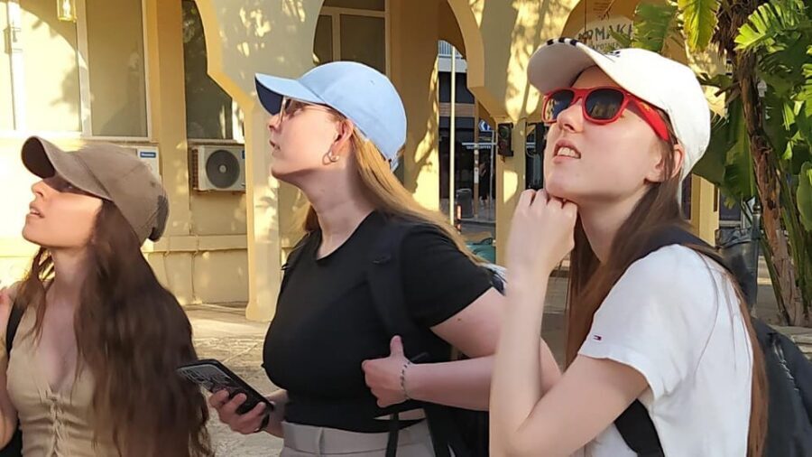 Heraklion: Family Zorba Treasure Hunt with Food Stop - The Archaeological Museum Stop: A Useful Pause for Context