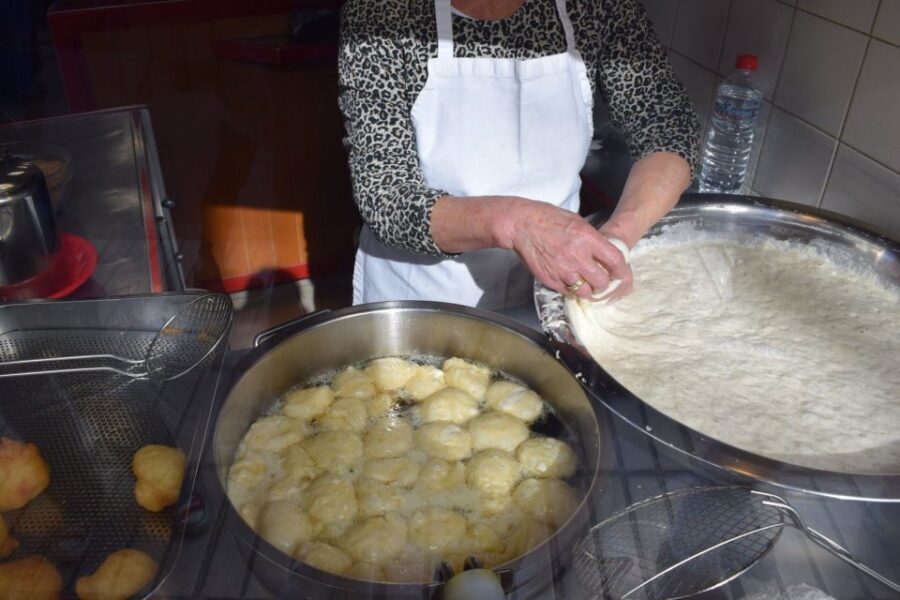 Heraklion: Gourmet Flavours Walking Tour - Meeting at Lion’s Square: The Start That Sets the Tone