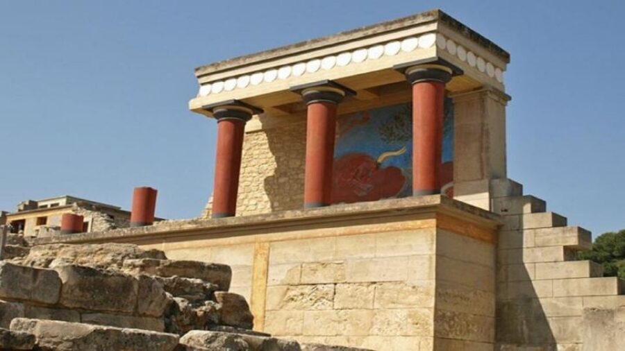 Heraklion: Knossos Palace Guided Tour Half Day - How discovery and excavation changed what you see today