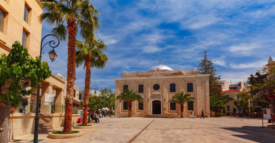 Heraklion: Mobile Self-Guided Audio Sightseeing Tour - The walking flow: seeing Heraklion in “story order”