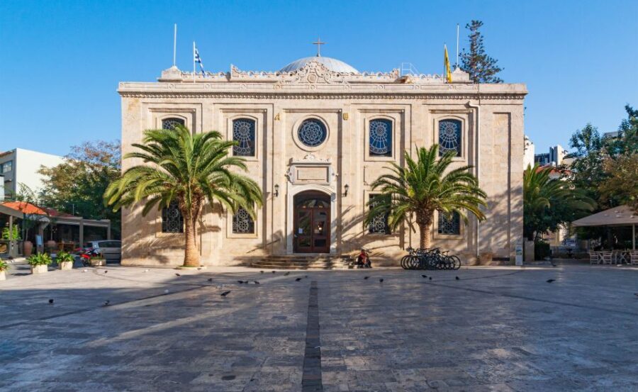 Heraklion: Mobile Self-Guided Audio Sightseeing Tour - From Koules Fortress: Your start point at the old harbor