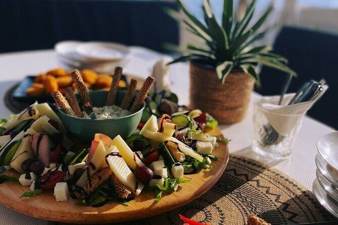 Heraklion: Private Catamaran Cruise to Dia with Meal & Drinks - Should you book this Heraklion to Dia private catamaran?