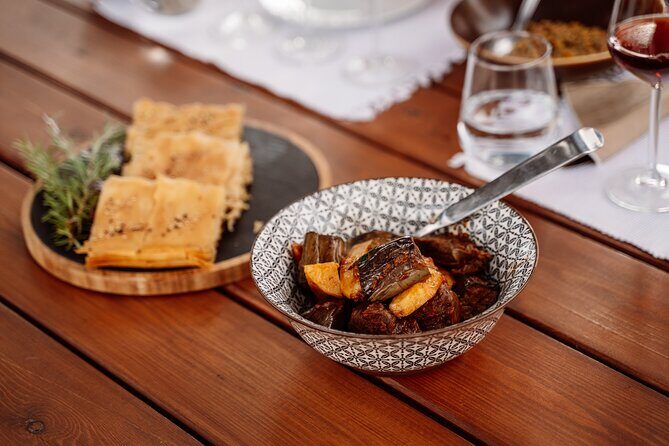 Heraklion Private Half-Day Gastronomy Diaries Experience in Lyrarakis Winery - Lunch at Lyrarakis: what you’ll eat and why it pairs so well