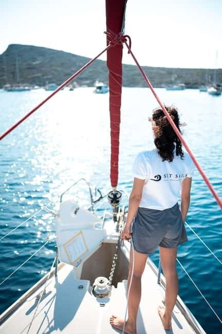 Heraklion: Sailing Trip to Dia Island with Lunch & Swimming - Sailing home with good wind: the sunset payoff