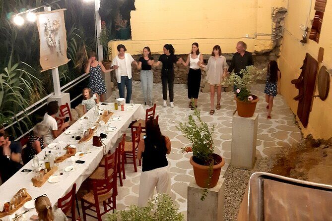 Kissamos: Greek Night Experience with Dancing and Buffet Dinner - The 6 PM Kickoff: Beer, Wine, and Raki Before the Buffet
