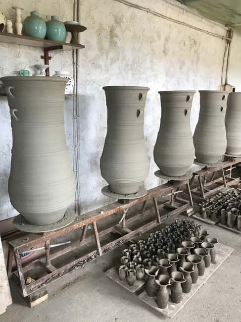 Knossos Palace and Pottery experience. Excursion Safari - Guide and Pace: Where the Day Can Swing