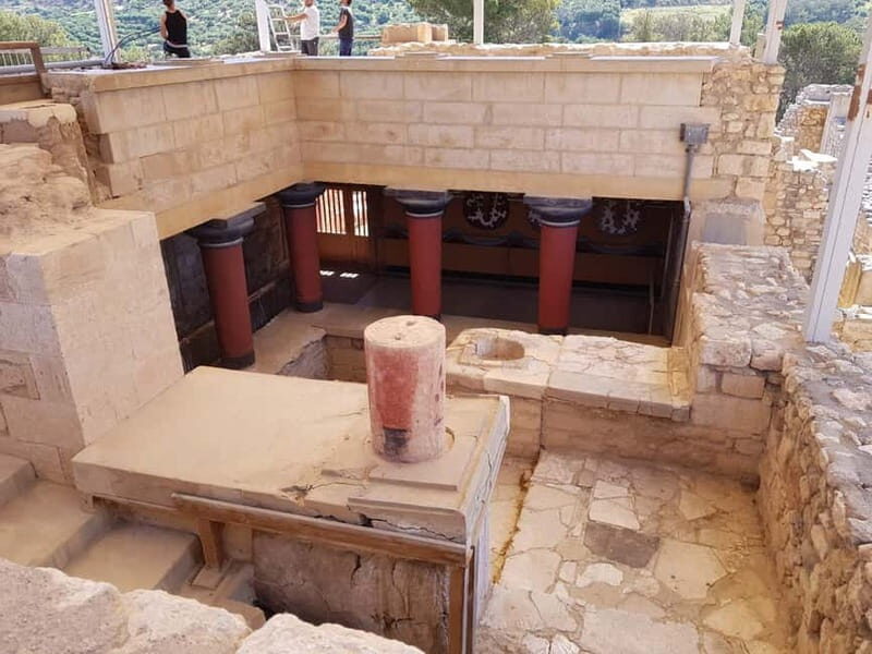 Knossos Palace and Pottery experience. Excursion Safari - The Knossos Entrance Fee: What You Should Budget For
