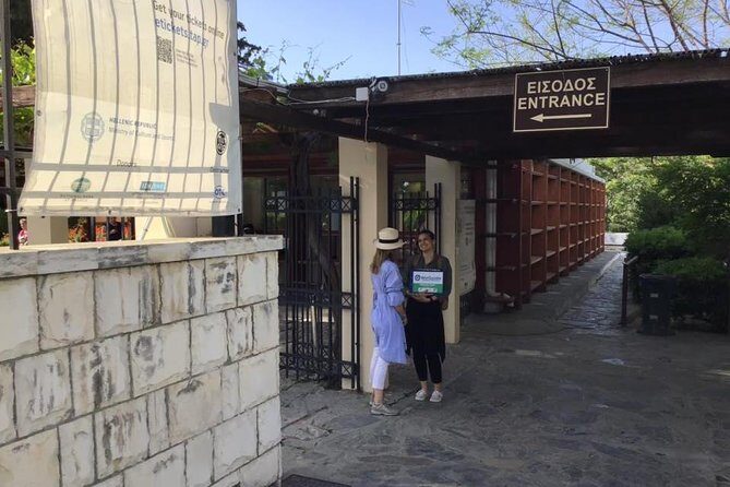 Knossos Palace Exclusive Tour (small group) - Meeting point and strict timing: how not to lose your ticket