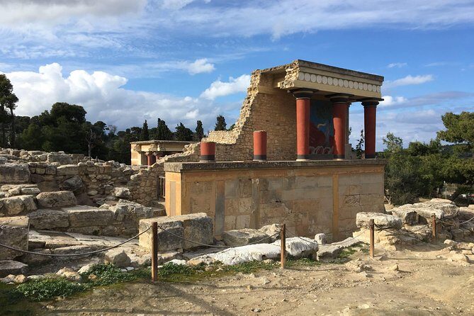 Knossos Palace Exclusive Tour (small group) - Skip-the-line entry: saving stress at Knossos