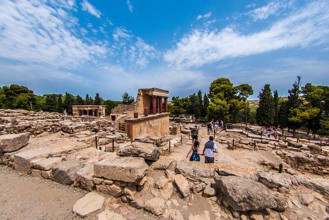 Knossos Palace & Heraklion City Tour - From Pickup to Knossos: The Value of Starting Easy