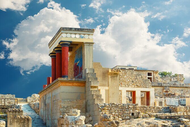 Knossos Palace of Crete with transportation 7h tour - Price and Value for a Small Group Up to 3