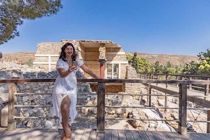 Knossos Palace: Self-Guided Audio Tour on your Phone (without ticket) - Where you start: the meeting point and timing that make life easier