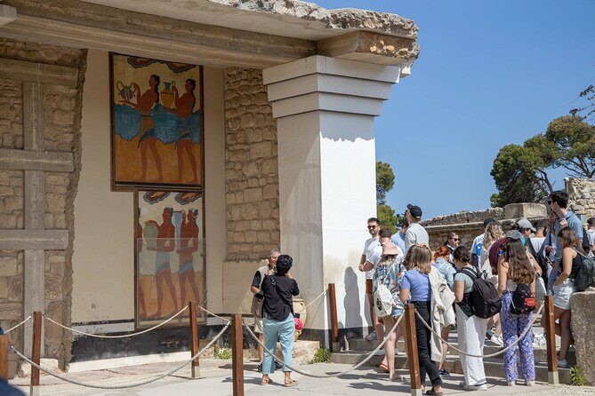 Knossos Palace Self-Guided Treasure Hunt & Tour - Riddles at Knossos: what the adventure is really like