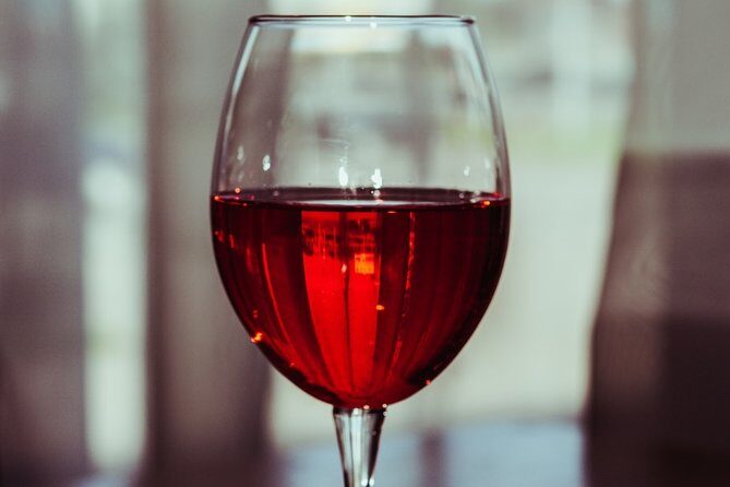 Knossos Wine & More - Domaine Paterianakis wine tasting: why Cretan grapes taste different