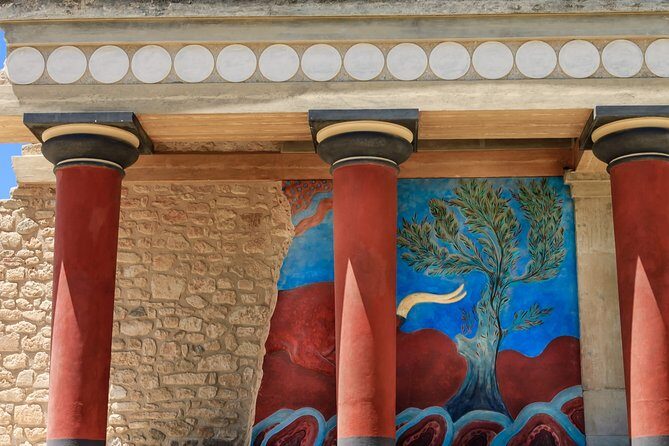 Knossos Wine & More - Knossos Archaeological Site: the Minoan palace with real context