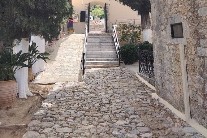 Lasithi - Zeus Cave -Olive Oil Factory - Traditional Villages - Stop 5: Agios Georgios at 850 Meters—Lunch Plus Craft Shopping