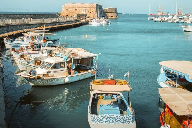 Minoan Crete from 3.000 BC: Knossos Palace & Museum with Wineries from Heraklion - Heraklion Archaeological Museum: where Knossos finally makes sense