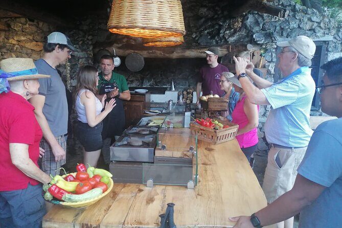 Mythical Escape: Cave of Zeus & Knossos Palace with Lassithi Plateau from Chania - Chalavro and the plateau lunch rhythm: eating without guessing